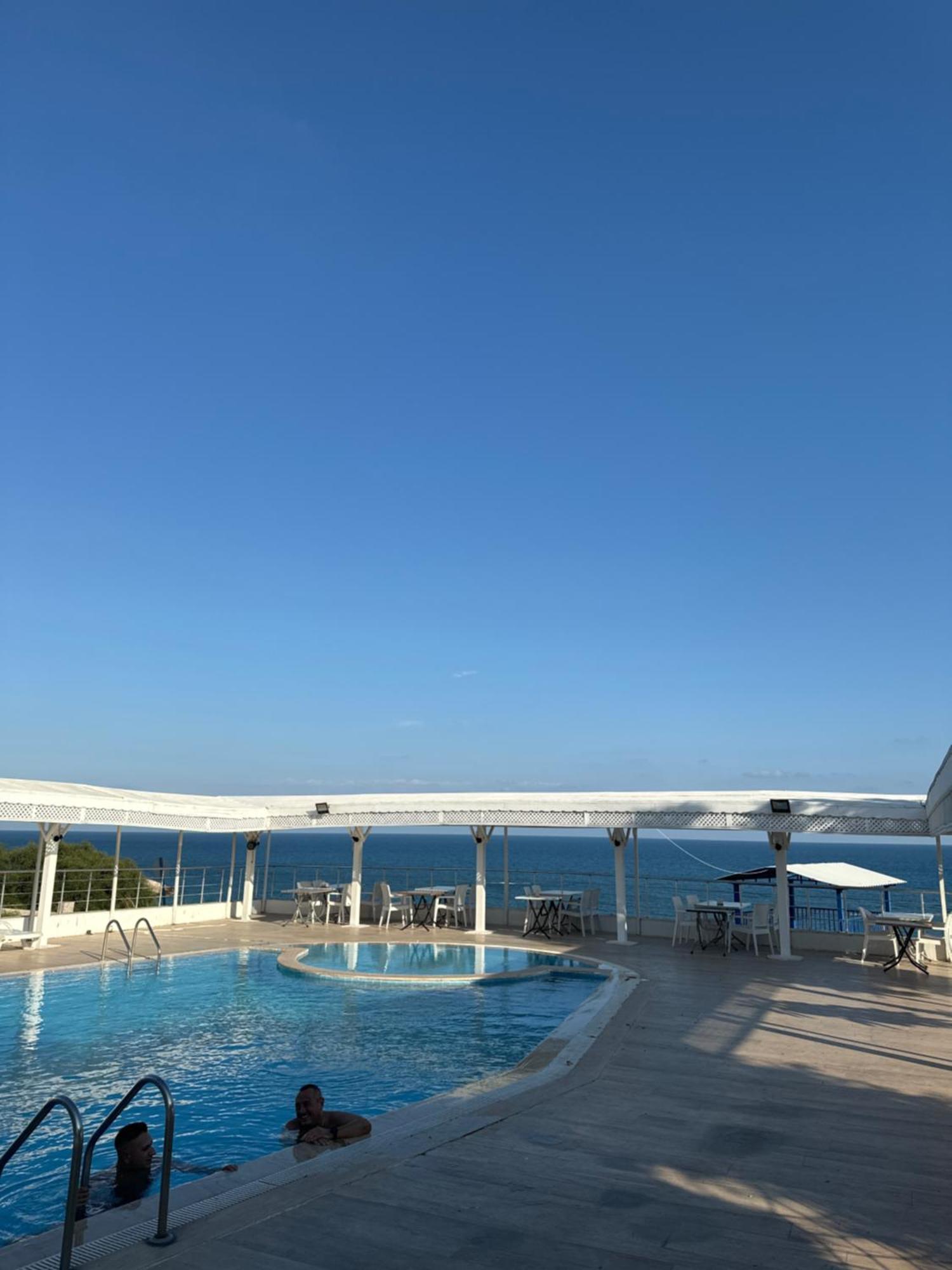 Derin Deniz Otel Karatas  Екстериор снимка